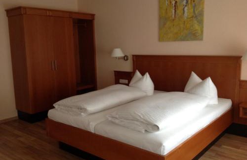 Erlangen Apartment | Pet-Friendly Retreat at KRAL - Residenz Erlangen, 4 Stars