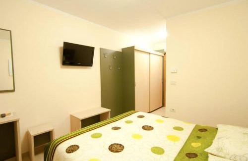 Nova Gorica Bed & Breakfast | Family-Friendly Getaway at Kraljič - Primož Čotar
