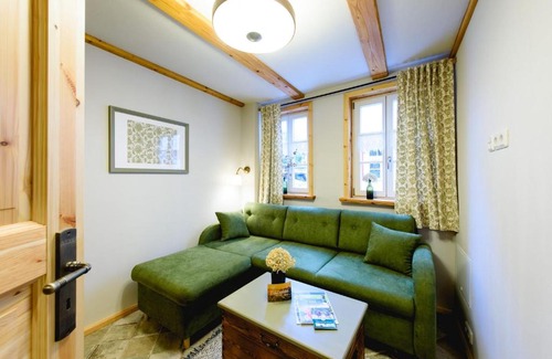 Quedlinburg Apartment | Top-Rated Kramerstube: Family-Friendly Retreat with 9.8/10 Score