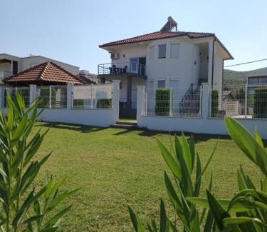 Nov Dojran Apartment | Welcoming Krapce - Lake View Apartments with Family Amenities