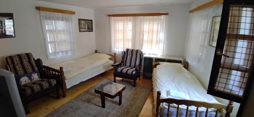 Varosh Apartment | Oceanfront Bliss at Krapche House - Rated 10/10 by Guests