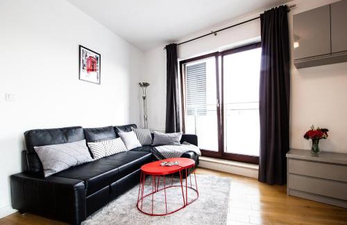 Zoliborz Apartment | Cozy Krasińskiego Żoliborz Apartment - Child Friendly Retreat