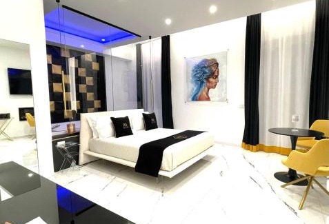 Crotone Bed & Breakfast | Oceanfront Kreart Suite & Rooms B&B - Guest Rated 9.8