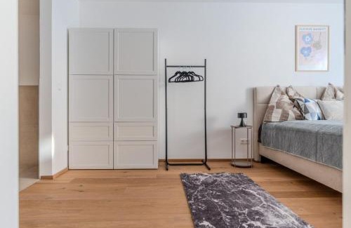 Krems an der Donau Apartment | Modern Krems Deluxe Apartments - Family-Friendly Retreat