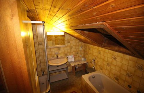 Oeblarn House | Discover Krennbauer: Oceanfront Pet-Friendly Retreat