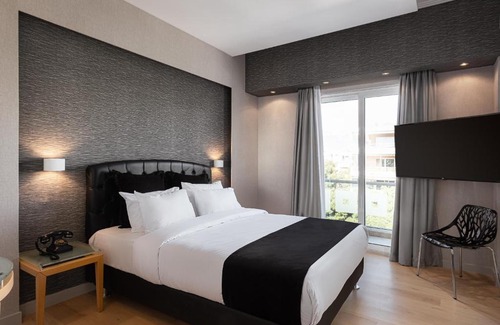 Glyfada Hotel | Discover Kreoli Suites Glyfada – Guest Rated 7.9/10