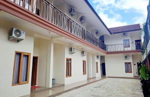 Pacitan House | Budget-Friendly Kresna Guesthouse with Breakfast & Family Amenities