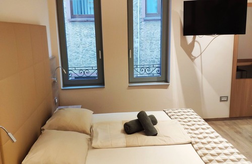Worms Hotel | Comfortable Stay at Kriemhilde Depandance with Family Amenities