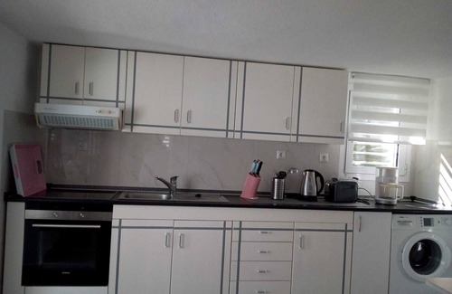 Kriopigi Apartment | Stay at Kriopigi: Steps from a Quasi-Private Beach Escape
