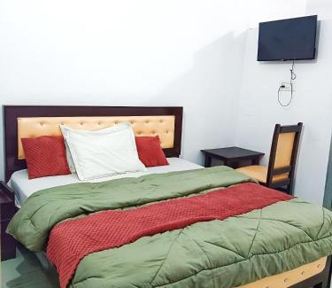 Faizabad House | Budget-Friendly Krishna Cottage with Breakfast & Family Amenities