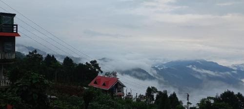 Darjeeling House | Krishna Cottage Rampuria