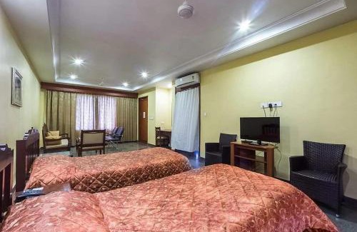 Badami Hotel | Discover Krishna Heritage Resort: Family-Friendly Retreat