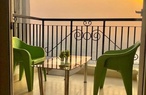 Noida Apartment | Budget-Friendly Krishna House: Perfect for Families and Pets