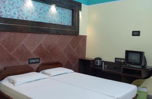Tiruchirappalli Hotel | Budget-Friendly Stay at Krishna Lodge - Rated 7.8/10!
