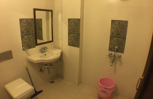 Bani Park House | Experience Elegance at Krishna Palace: Private En-suite Room