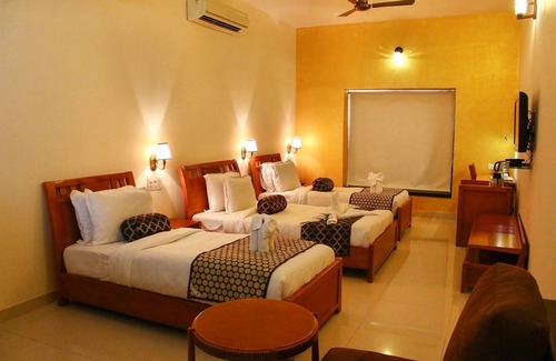 Rajkot Hotel | Discover Comfort at Krishna Park Resort with Pool & Spa