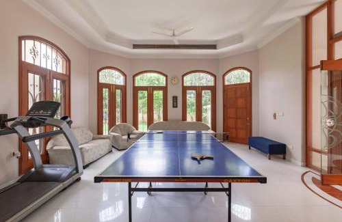 Sindhi Camp Villa | Indulge at Krishnalaya Mansion: Pool, Jacuzzi & More