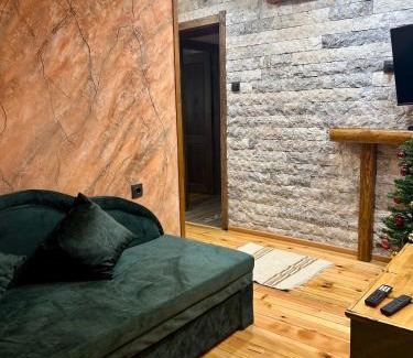 Kvartal Noviya Grad Apartment | Pet-Friendly Krisiyasapartment: 4-Star with 9.9/10 Rating