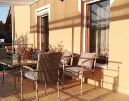 Sarvar Apartment | Top-Rated Kristály Apartmanház with Family-Friendly Amenities