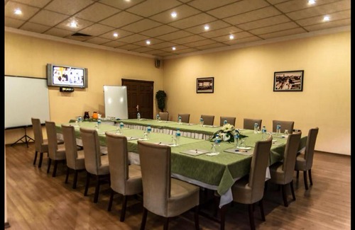 Seyhan Hotel | Cozy Kristal Otel Adana: Pet-Friendly with Breakfast Included