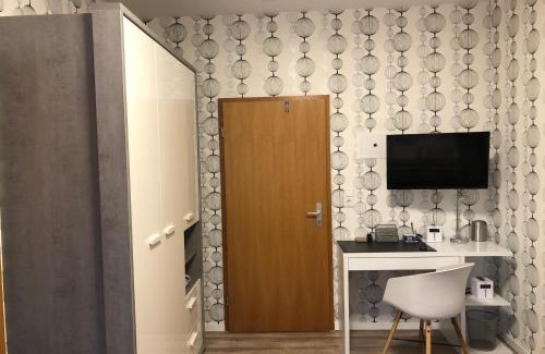 Melsungen Apartment | Kristallkugel: Family-Friendly 4-Star Retreat with Top Ratings