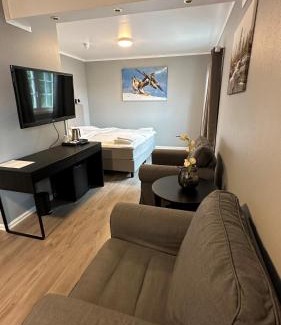 Krodsherad Hotel | Experience Comfort at Kroderen Kro & Motel AS by the Sea