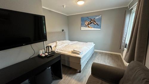 Krodsherad Hotel | Experience Comfort at Kroderen Kro & Motel AS by the Sea