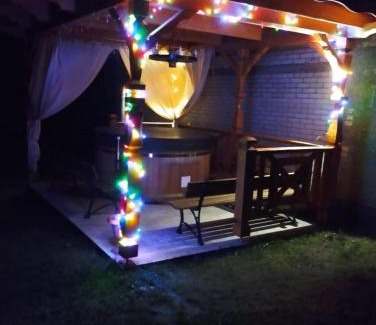 Dolistowo Stare House | Family-Friendly Krok od Biebrzy with Hot Tub & 9.7 Rating