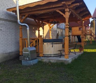 Dolistowo Stare House | Family-Friendly Krok od Biebrzy with Hot Tub & 9.7 Rating