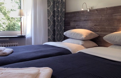 Dals Rostock Bed & Breakfast | Relax at Kroppefjäll Bed & Breakfast with Spa & Pool Access
