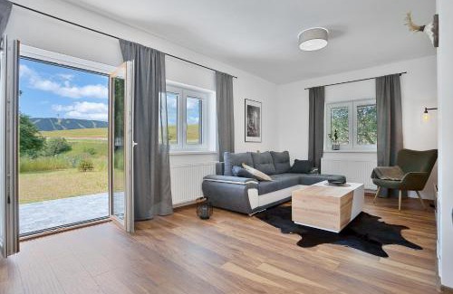 Loucna Pod Klinovcem Apartment | Bike-Friendly Krušné Apartmány with Child-Friendly Amenities