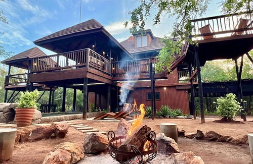 Marloth Park House | Experience Kruger Kumba - Mugwenzi: Top-Rated Retreat Awaits