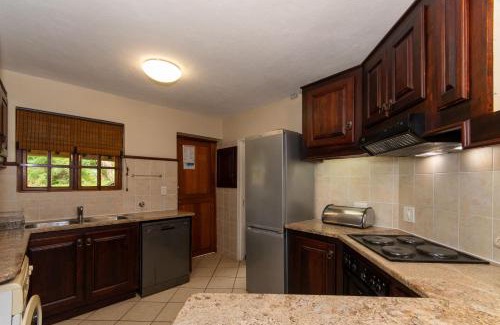 Hazyview Ski Chalet | Discover Kruger Park Lodge Unit No. 216 with Pool Access