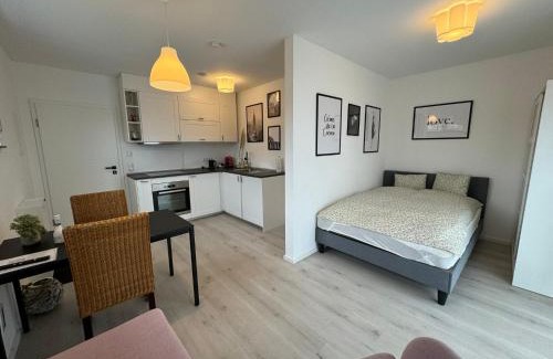 Obersontheim Apartment | Guest Rated: Krullywood Modern One-Bedroom Apartment