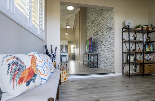 Frederiksted Southeast House | Krusty Konch