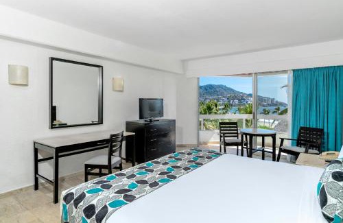 Ixtapa Hotel | Relax at Krystal Ixtapa: Oceanfront Bliss with Spa Access
