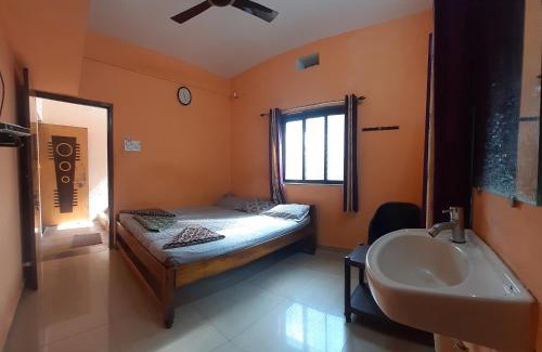 Devbag Bed & Breakfast | Oceanfront Kshanbhar Vishranti Home Stay for Families