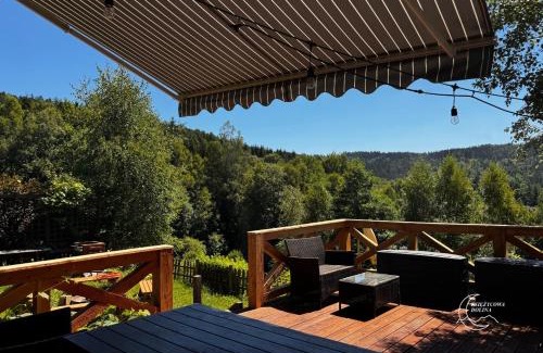 Ladek-Zdroj Apartment | Discover Księżycowa Dolina: Oceanfront Oasis with Spa
