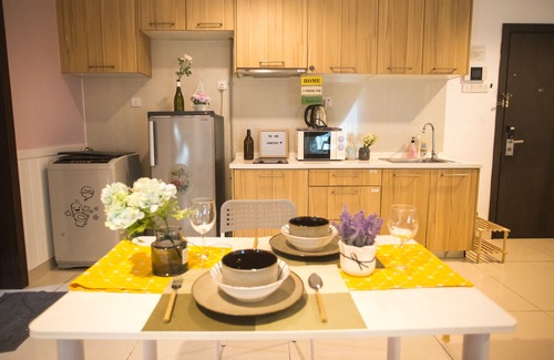 Taman Century Apartment | Family-Friendly KSL D'esplanade Residence with Pool & Breakfast
