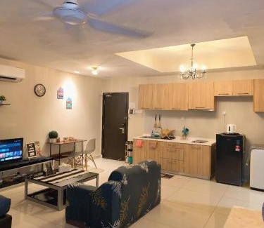 Taman Century Apartment | Top-Rated Ksl D'Esplanade Studio Apartment with Pool