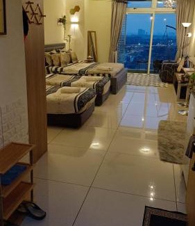 Taman Century Apartment | Relaxing Ksl D'Esplanade Studio Apartment with Pool & Hot Tub