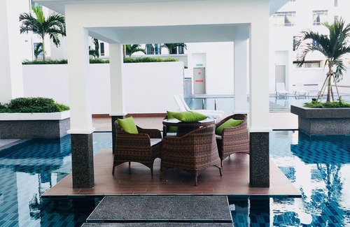 Taman Abad Apartment | Relax in a High Floor 3BR Family Suite with Balcony