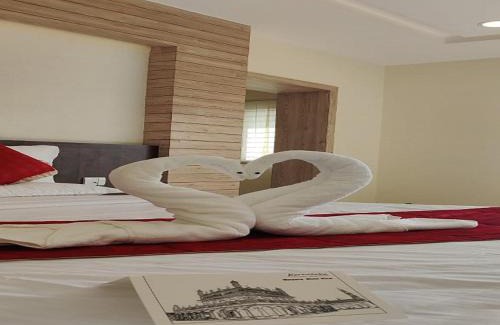 Belakavadi Hotel | Discover KSTDC Hotel Mayura Bharachukki in Shivanasamudra