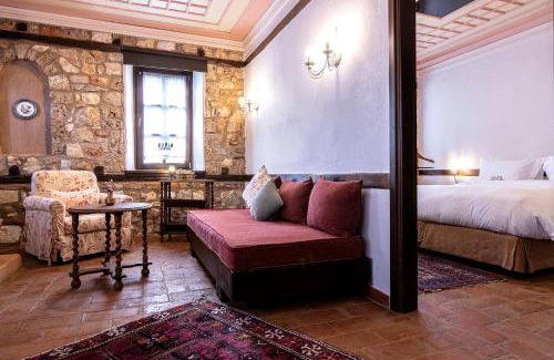 Agios Dimitrios Hotel |  Experience Ktima Bellou: Oceanfront Paradise with 9.8 Rating