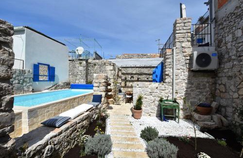 Susica Villa | Discover Kuća Babe Stane: Guest Rated 10/10 & Family-Friendly