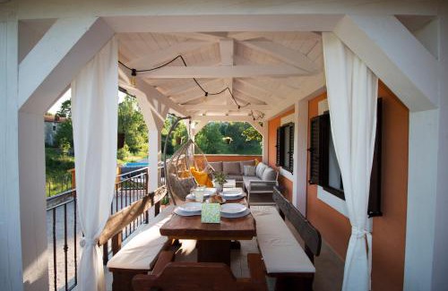 Vele Mune House | Relaxing Retreat at Kuća kod Fajdara with Ocean Views