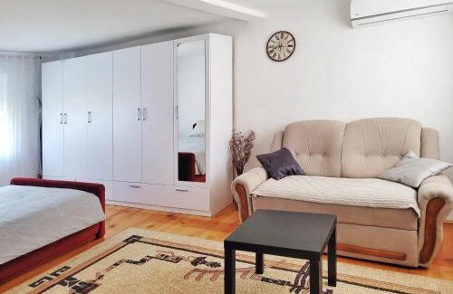 Gradiska House | Top-Rated Family-Friendly Stay at Kuća Mandić