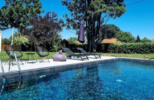 Mladenovac House | Discover Kuća mirne duše: 10/10 Review, Pet Friendly & Pool