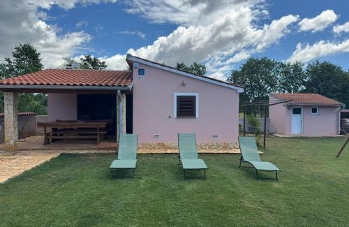 Pula House | Guest Rated 10/10: Kuća Renata with Family-Friendly Amenities