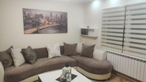 Vrsac Villa | Guest Rated 9.7: Oceanfront Stay at Kuća Vila Idila Vršac